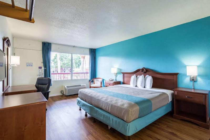 Quality Inn Weeki Wachee Exterior foto