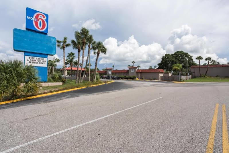 Quality Inn Weeki Wachee Exterior foto