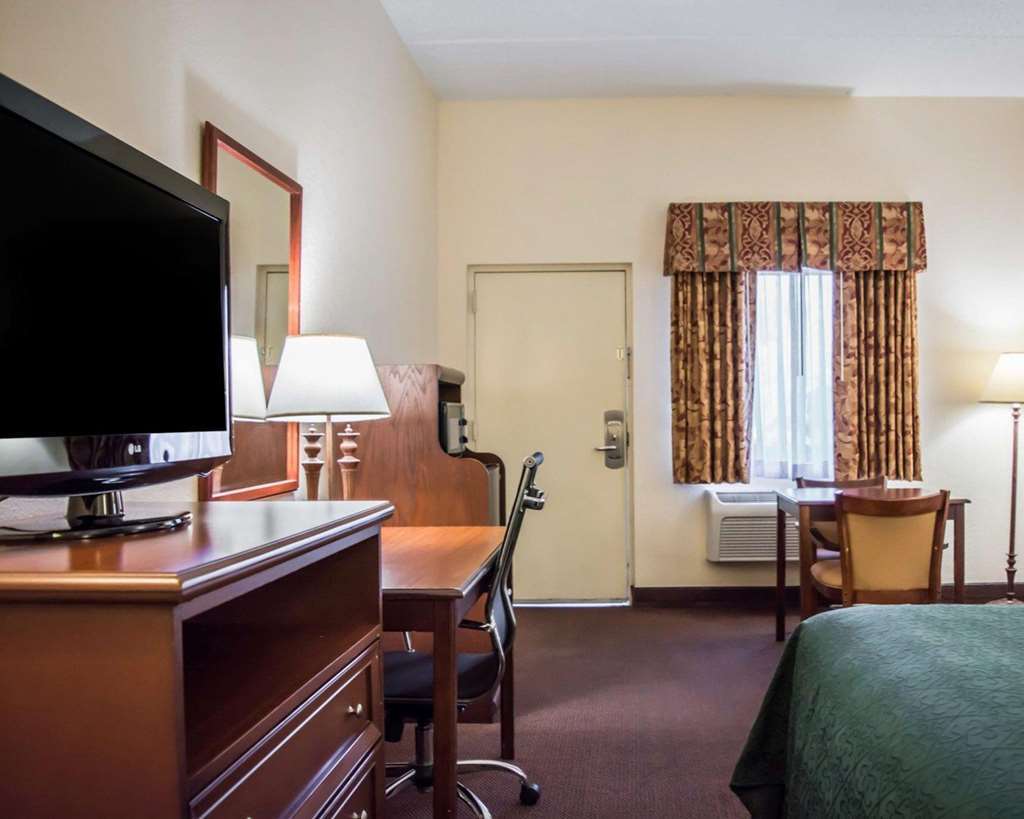 Quality Inn Weeki Wachee Habitación foto